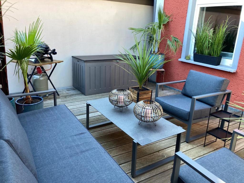 City Center Apartment: E-Bike Friendly with Südterrasse Neubrandenburg Exterior photo