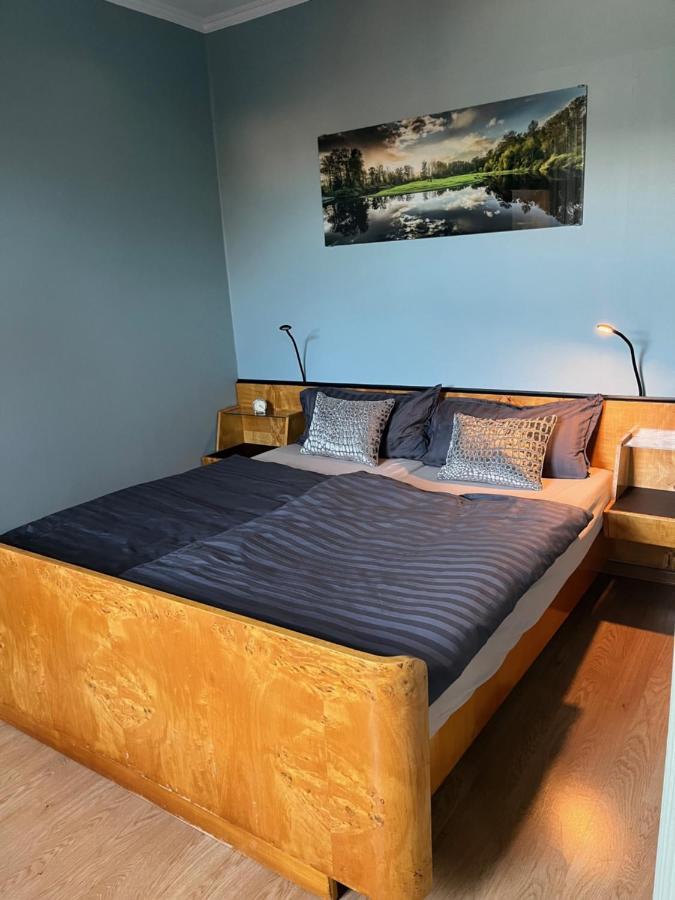 City Center Apartment: E-Bike Friendly with Südterrasse Neubrandenburg Exterior photo